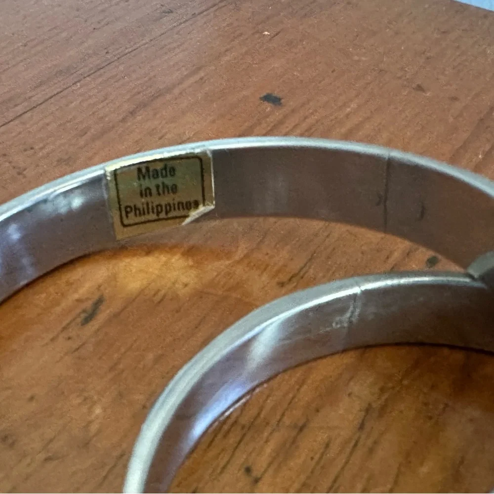 Blue Shell Bracelet Set - Picture 7 of 8